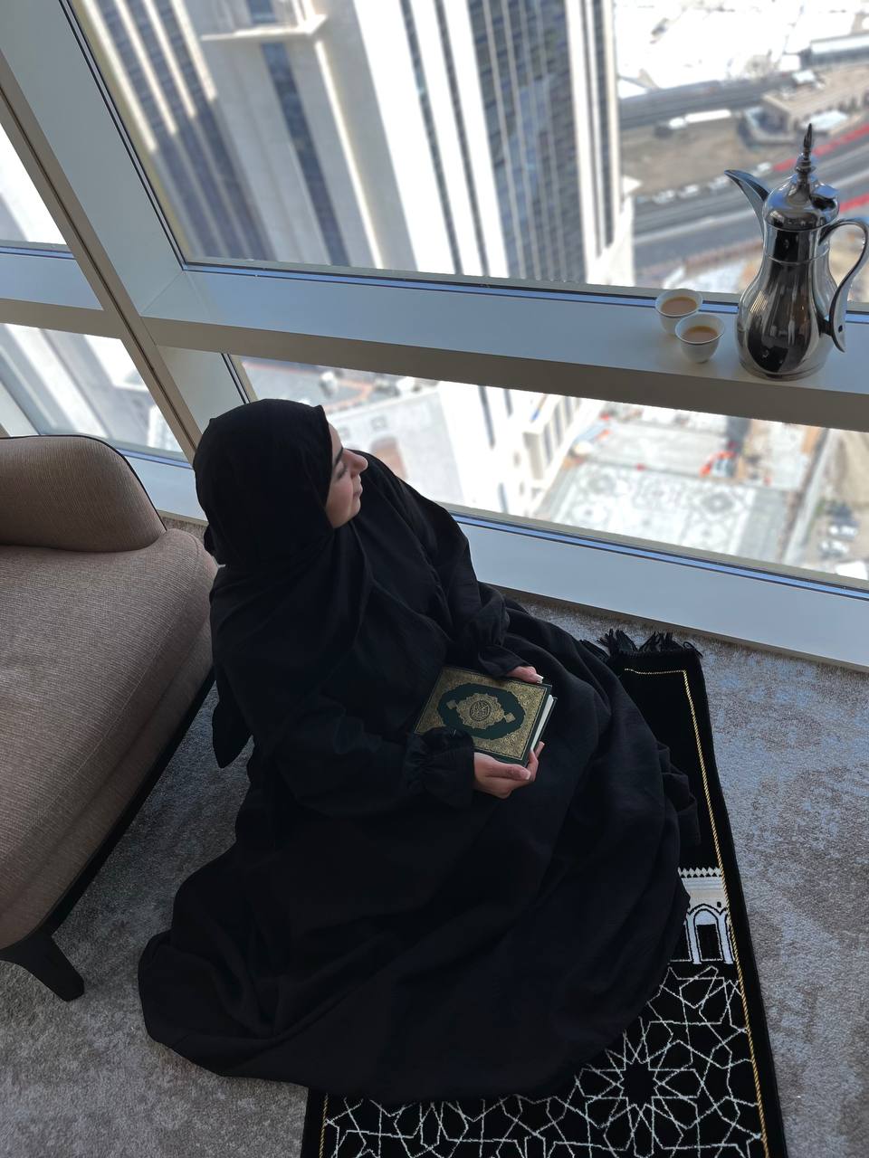 Isdal Set – Abaya, Scarf & Bag